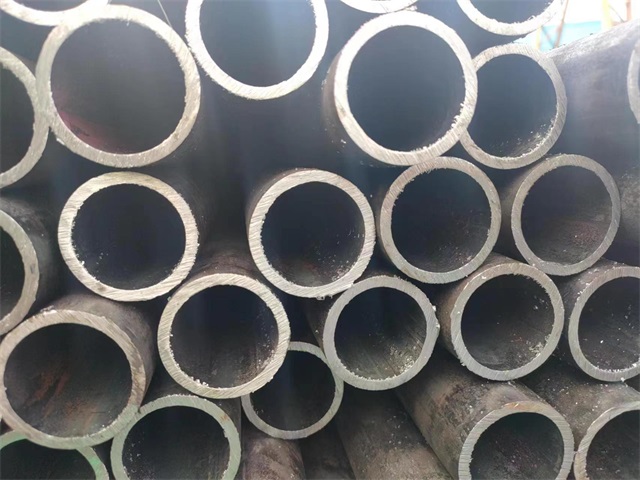 龙岩10#结构用无缝钢管